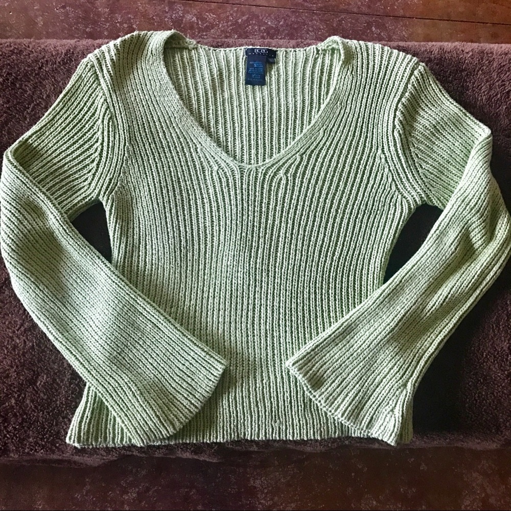 BCBG MaxAzaria sweater. Size large